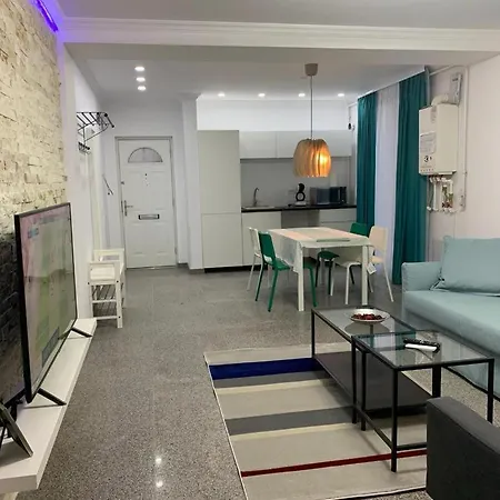 Bluemoon Apartment